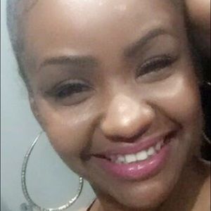 Meet your Posher, Fatima